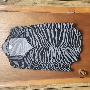 Lula zebra button down